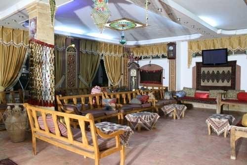 Wohnzimmer, Abyaneh Hotel, Isfahan, Iran Rundreise