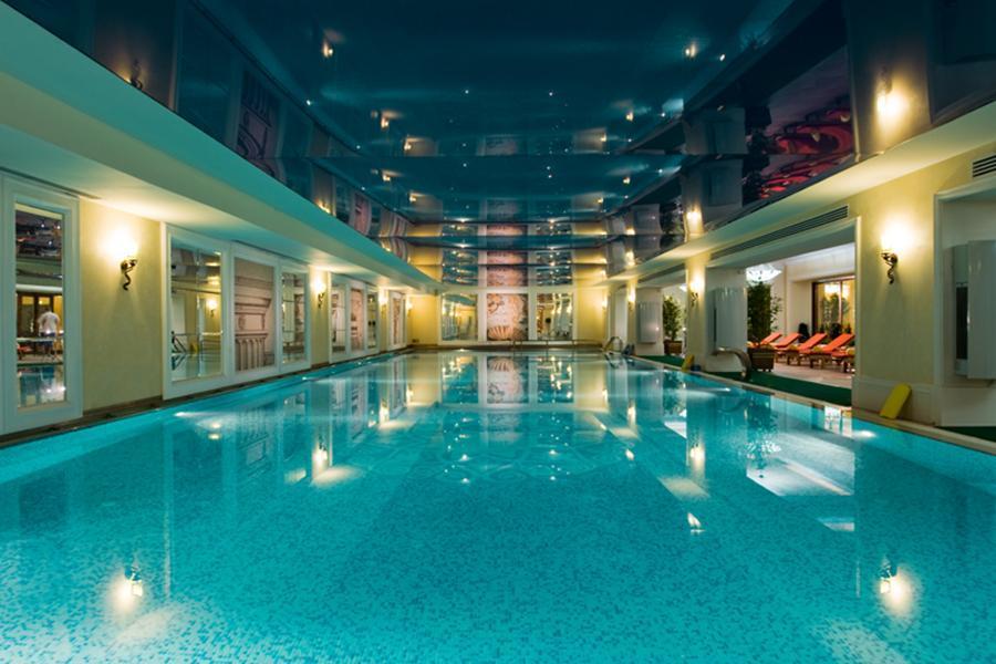 Kasachstan, Rixos Almaty Hotel, Pool