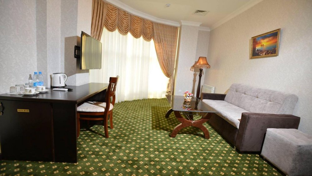 Wohnzimmer, Gloria Hotel, Tashkent, Usbekistan Rundreise