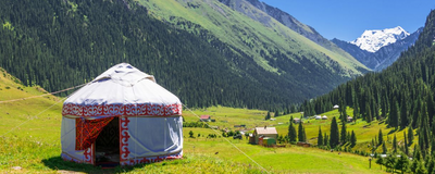 Kirgistan Rundreise, Berglandschaft, Yurte