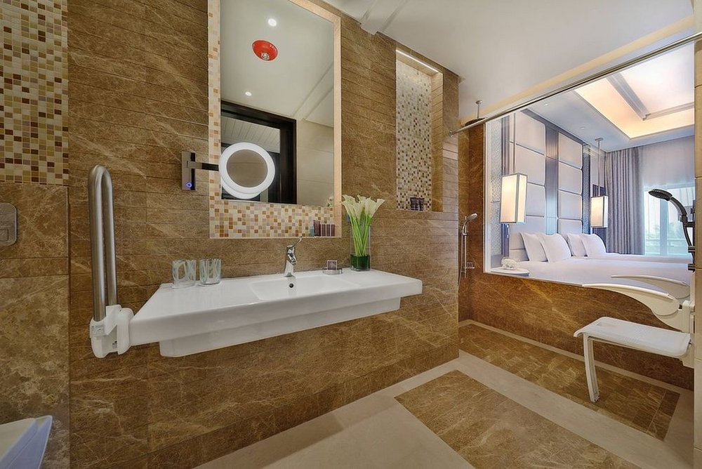 Badezimmer, Nacht, Al Bustan Palace, Ritz Carlton, Muscat, Oman Rundreise