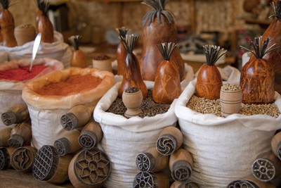 Gewürze auf dem Markt, Usbekistan Reise