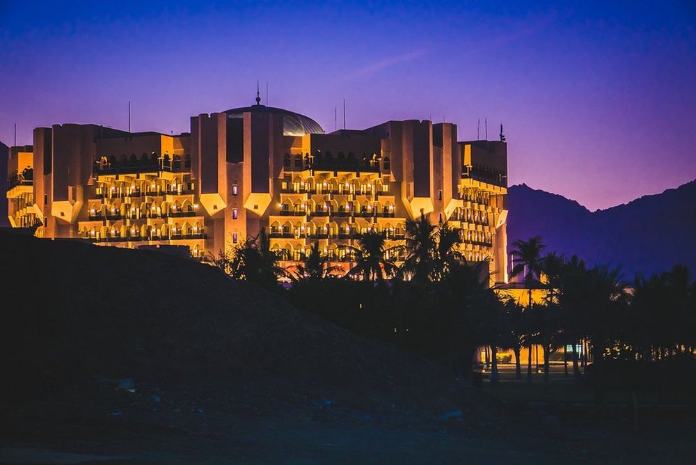 Aussen, Nacht, Al Bustan Palace, Ritz Carlton, Muscat, Oman Rundreise