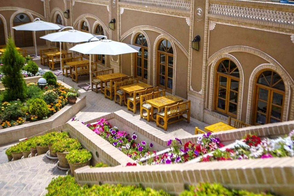 Garten, Dad Hotel, Yazd, Iran Rundreise