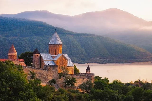 Ananuri Fortress, Georgien Rundreise