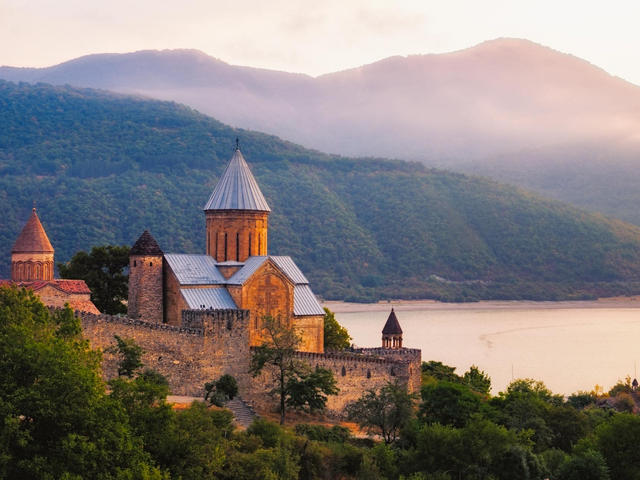 Ananuri Fortress, Georgien Rundreise