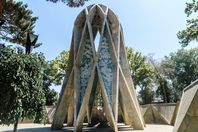 Omar Khayyam Tomb in Neishabur, Iran Reise